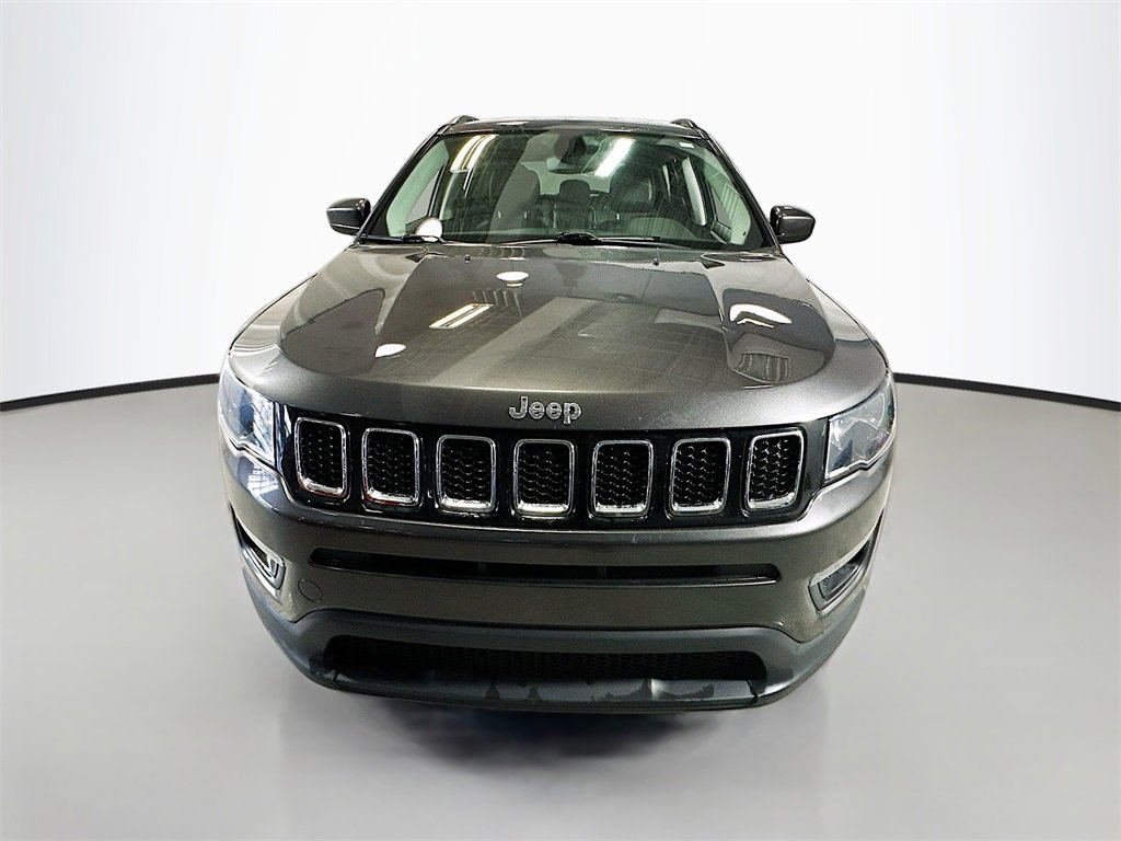 Used 2020 Jeep Compass Latitude image 4