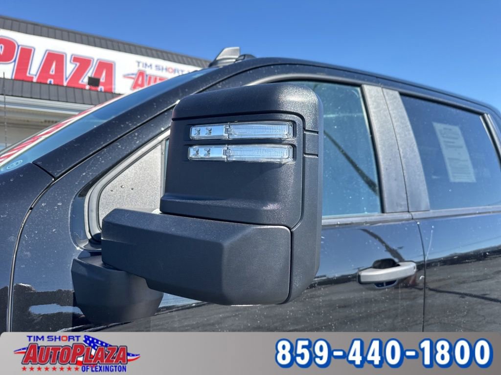 Used 2025 Chevrolet Silverado 2500 Custom w/ Custom Value Package image 9