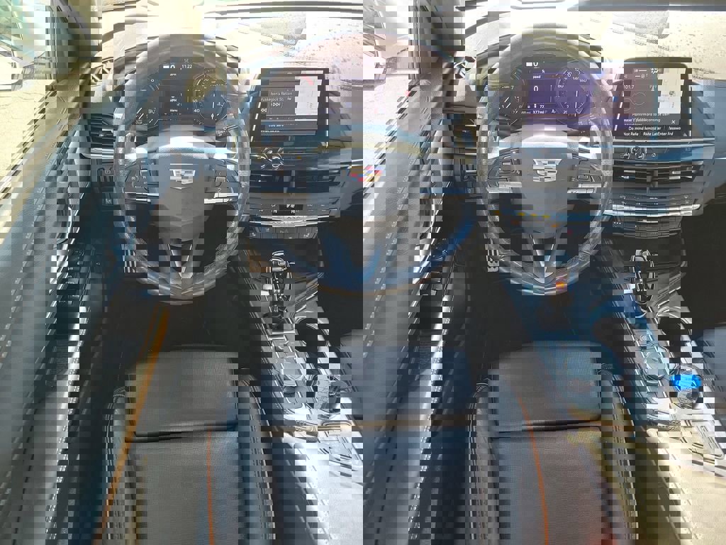 Used 2020 Cadillac CT4 V w/ Climate Package image 12