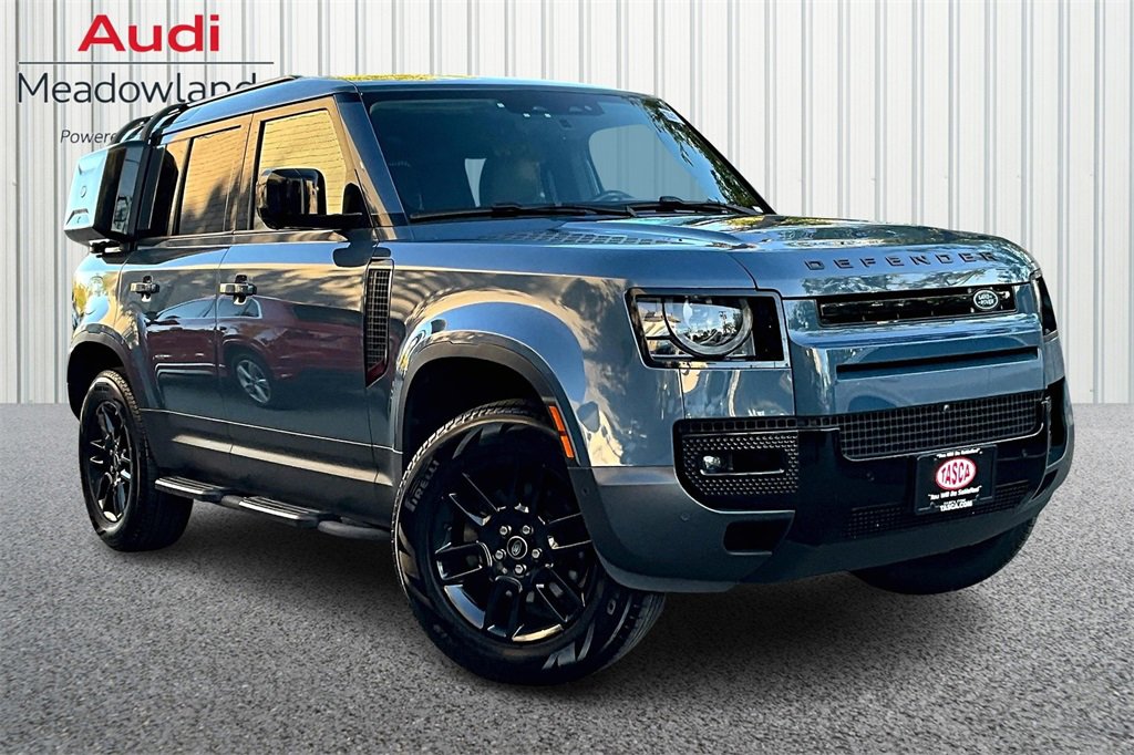 Used 2023 Land Rover Defender 110 S image 3