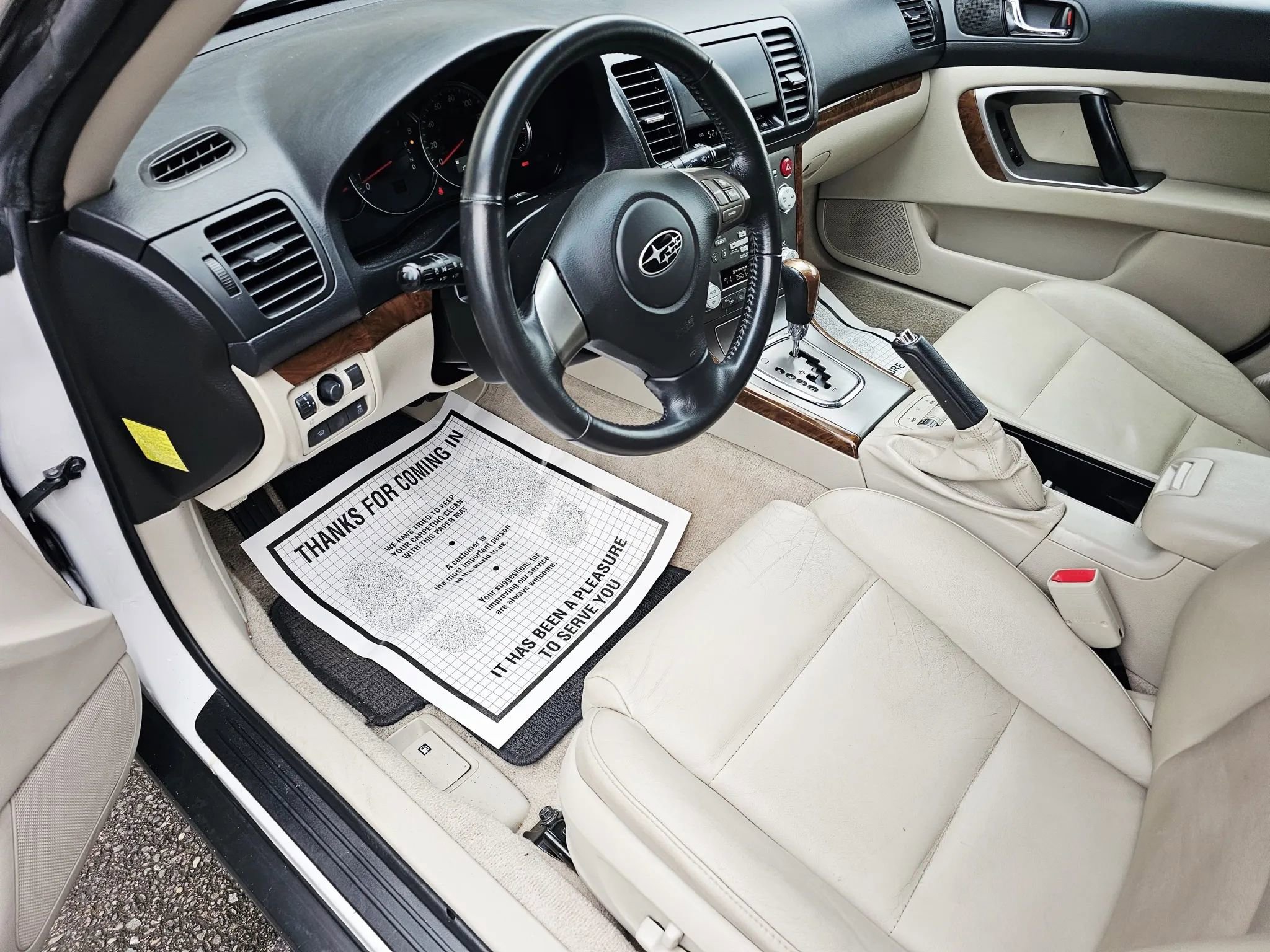 Used 2008 Subaru Outback 2.5i Limited L.L. Bean image 9