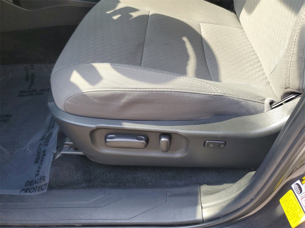 Used 2022 Toyota Tacoma SR5 w/ Technology Package image 22