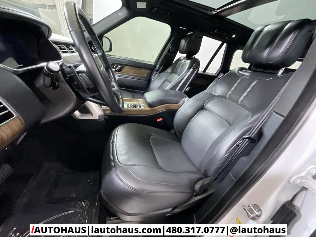 Used 2018 Land Rover Range Rover HSE image 13