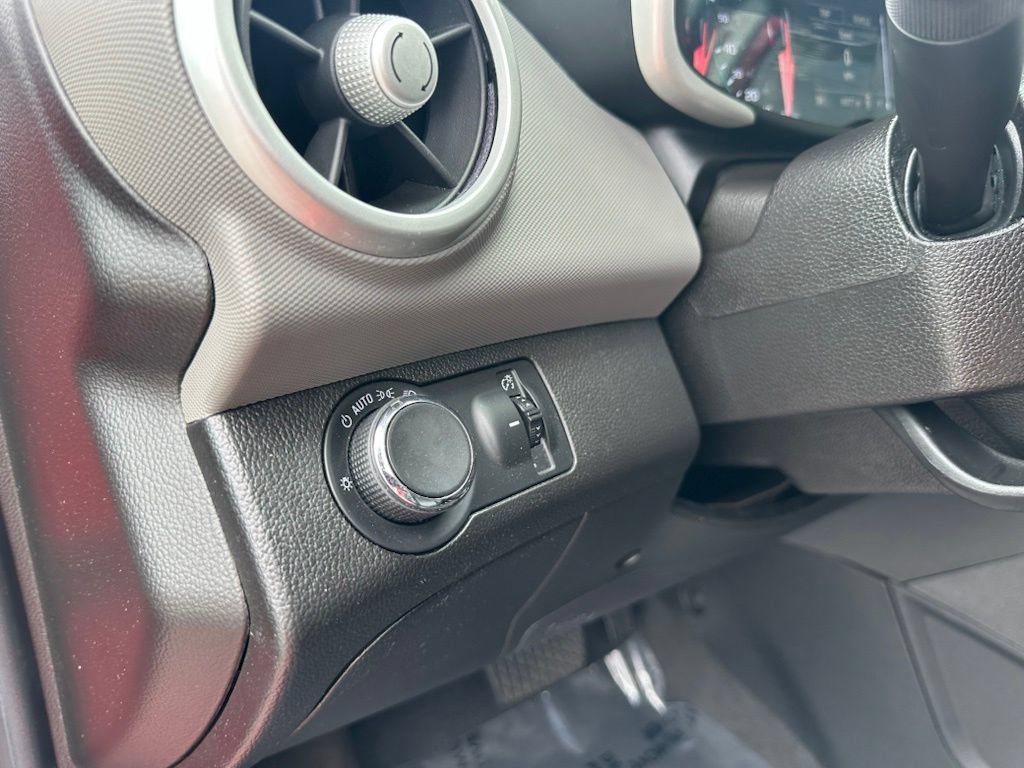 Used 2018 Chevrolet Sonic Premier FWD image 13