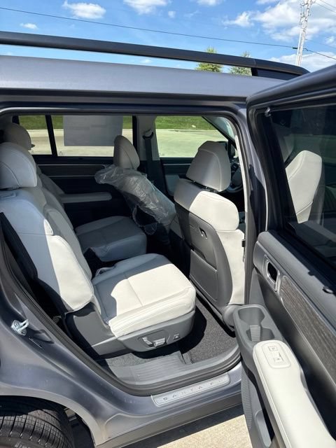 New 2026 Hyundai Santa Fe Calligraphy FWD image 18