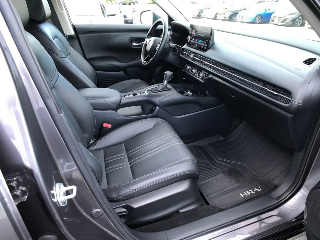 Certified 2025 Honda HR-V EX-L image 12