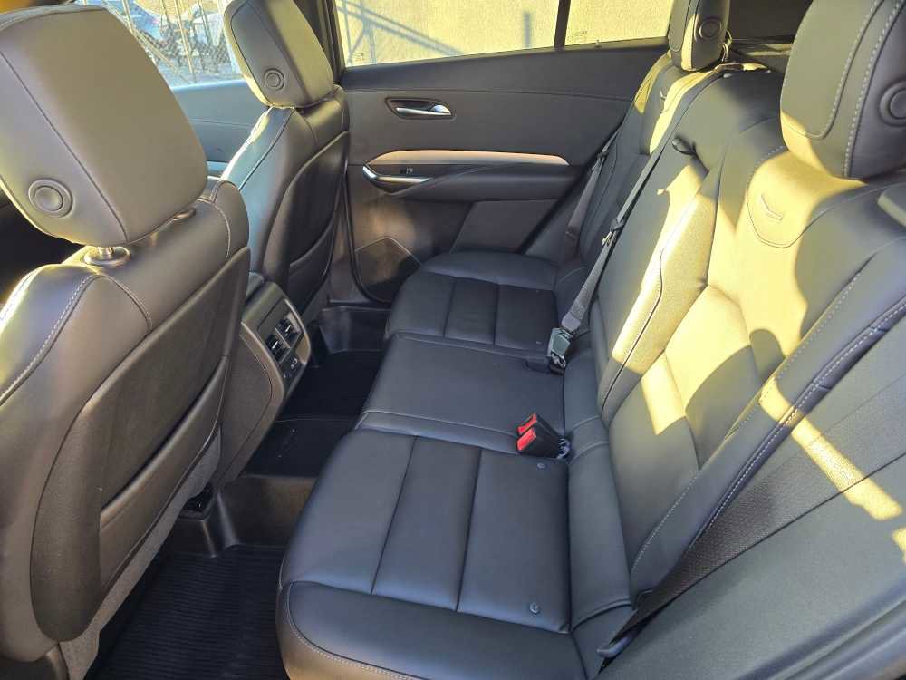 Used 2023 Cadillac XT4 Premium Luxury w/ Technology Package image 31