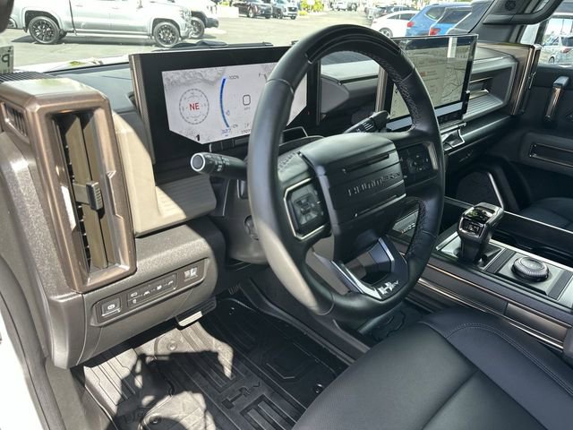 Certified 2025 GMC Hummer EV 2X AWD/4WD image 10