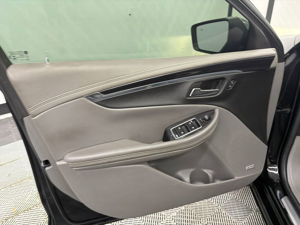 Used 2018 Chevrolet Impala Premier FWD image 11