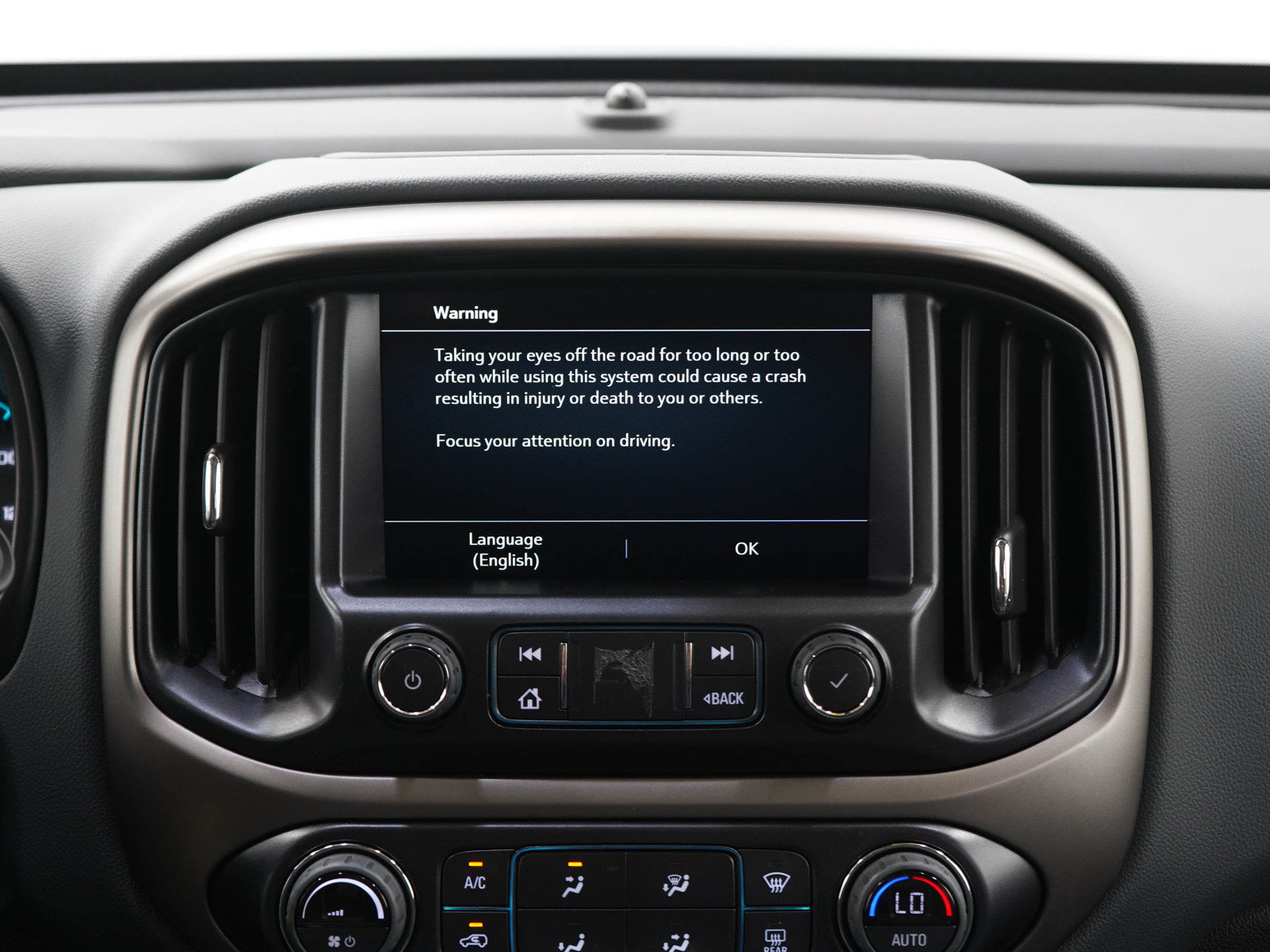 Used 2022 Chevrolet Colorado Z71 AWD/4WD image 15