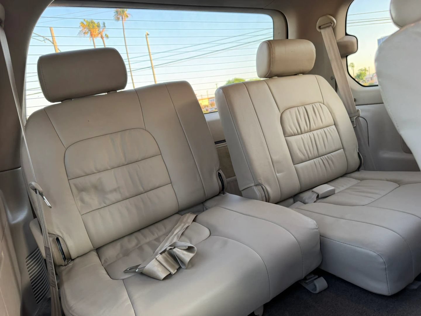 Used 2002 Lexus LX 470 4WD image 20