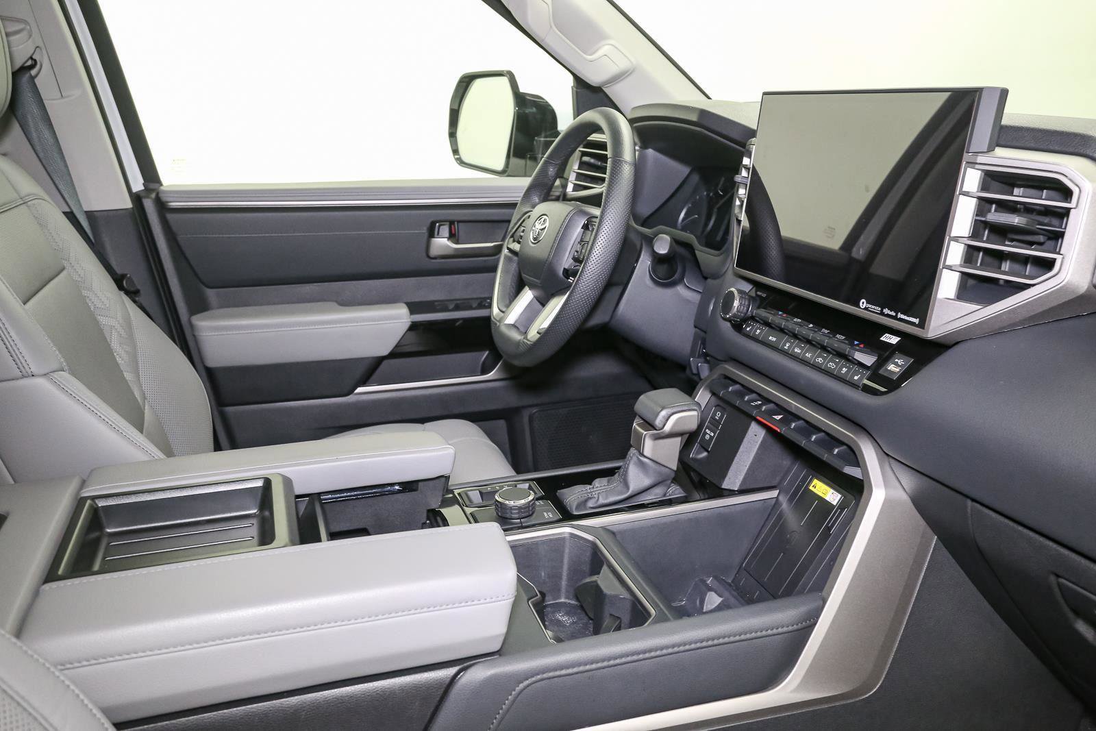 Used 2022 Toyota Tundra Limited image 17