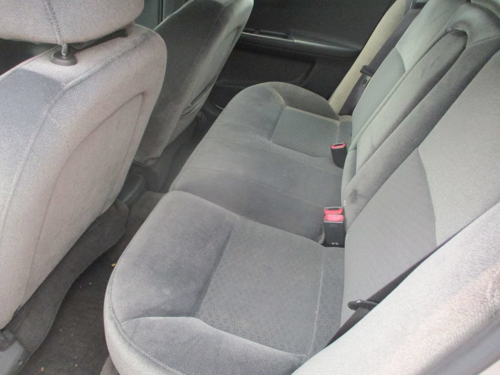 Used 2014 Chevrolet Impala LT w/ LT Sunroof Package FWD image 10