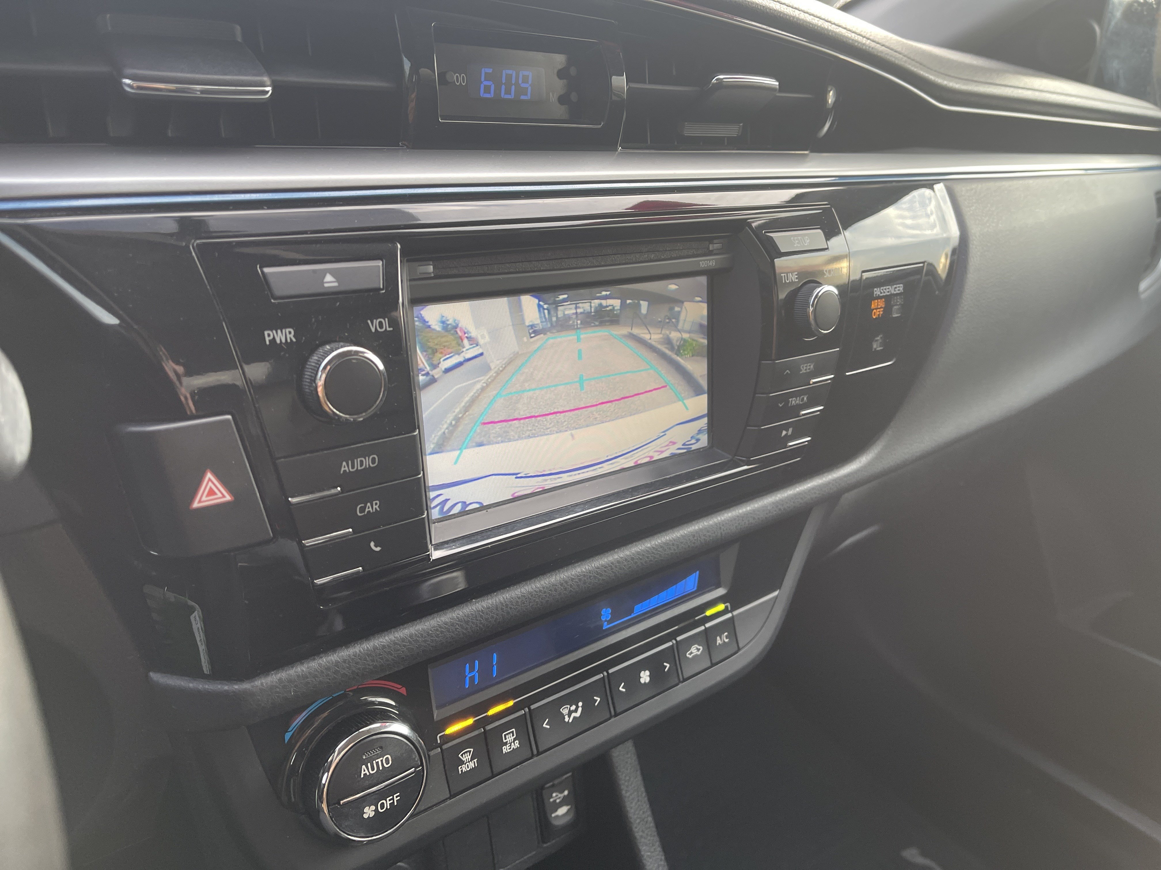 Used 2015 Toyota Corolla S FWD image 25