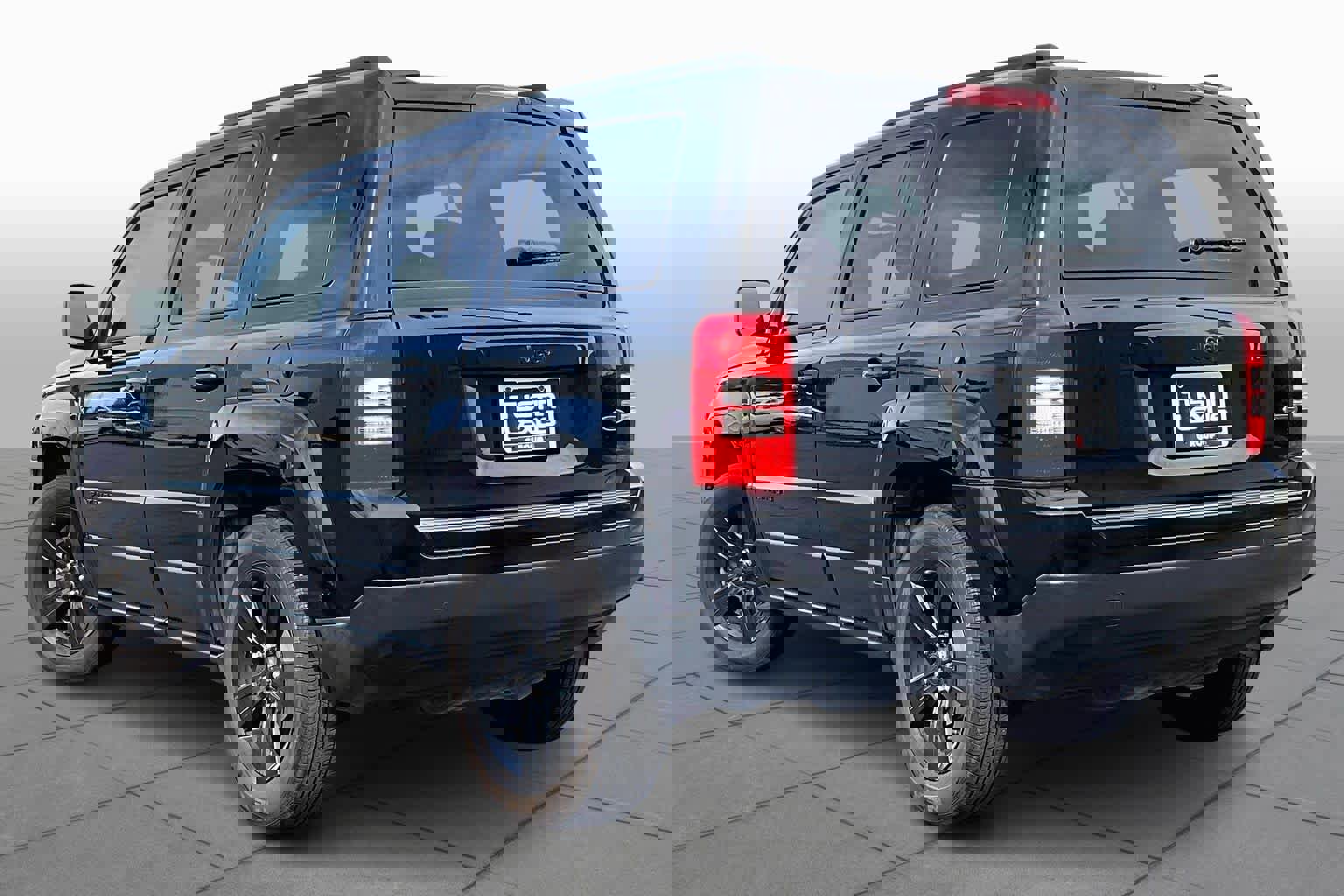 Used 2015 Jeep Patriot Sport w/ Power Value Group image 11