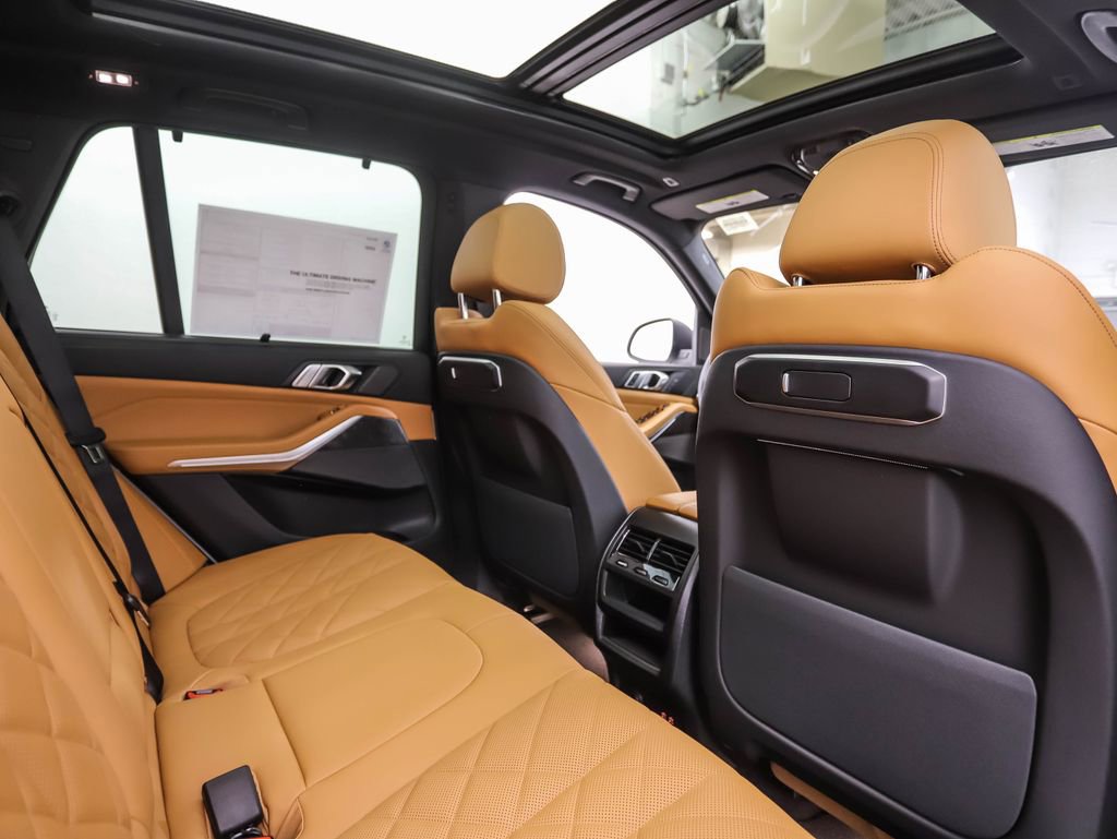 Used 2026 BMW X5 xDrive50e w/ Executive Package image 24