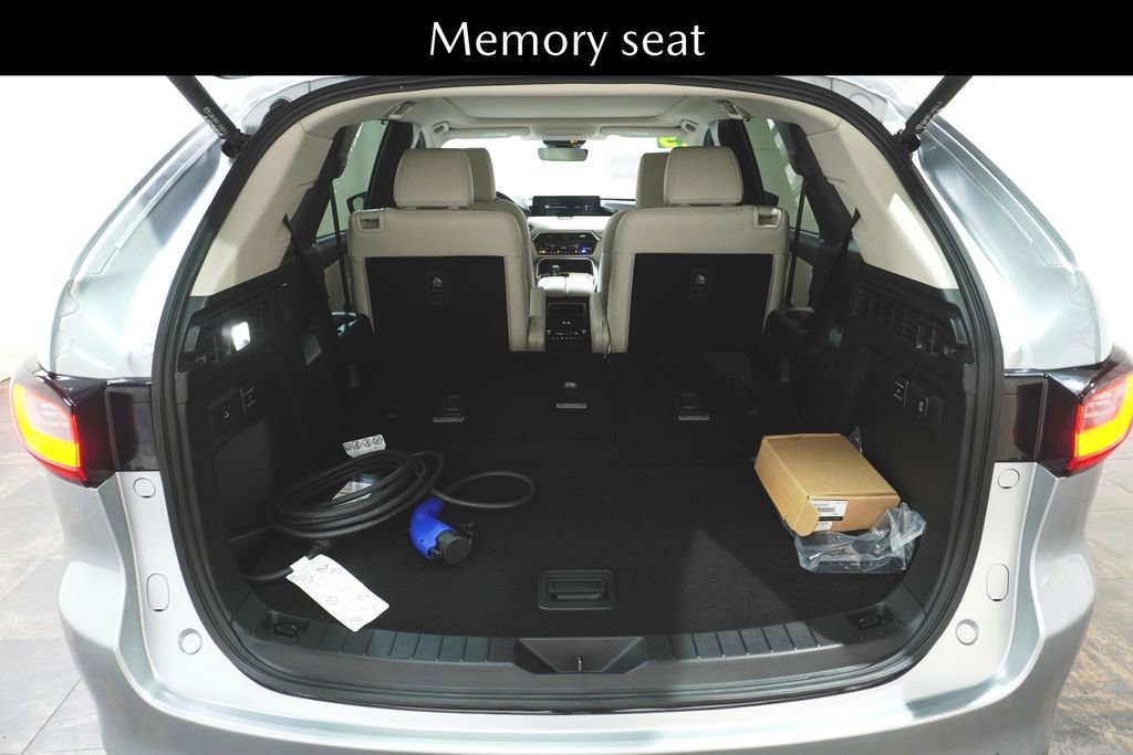 Certified 2025 MAZDA CX-90 Plug-In Hybrid w/ Premium Plus image 10