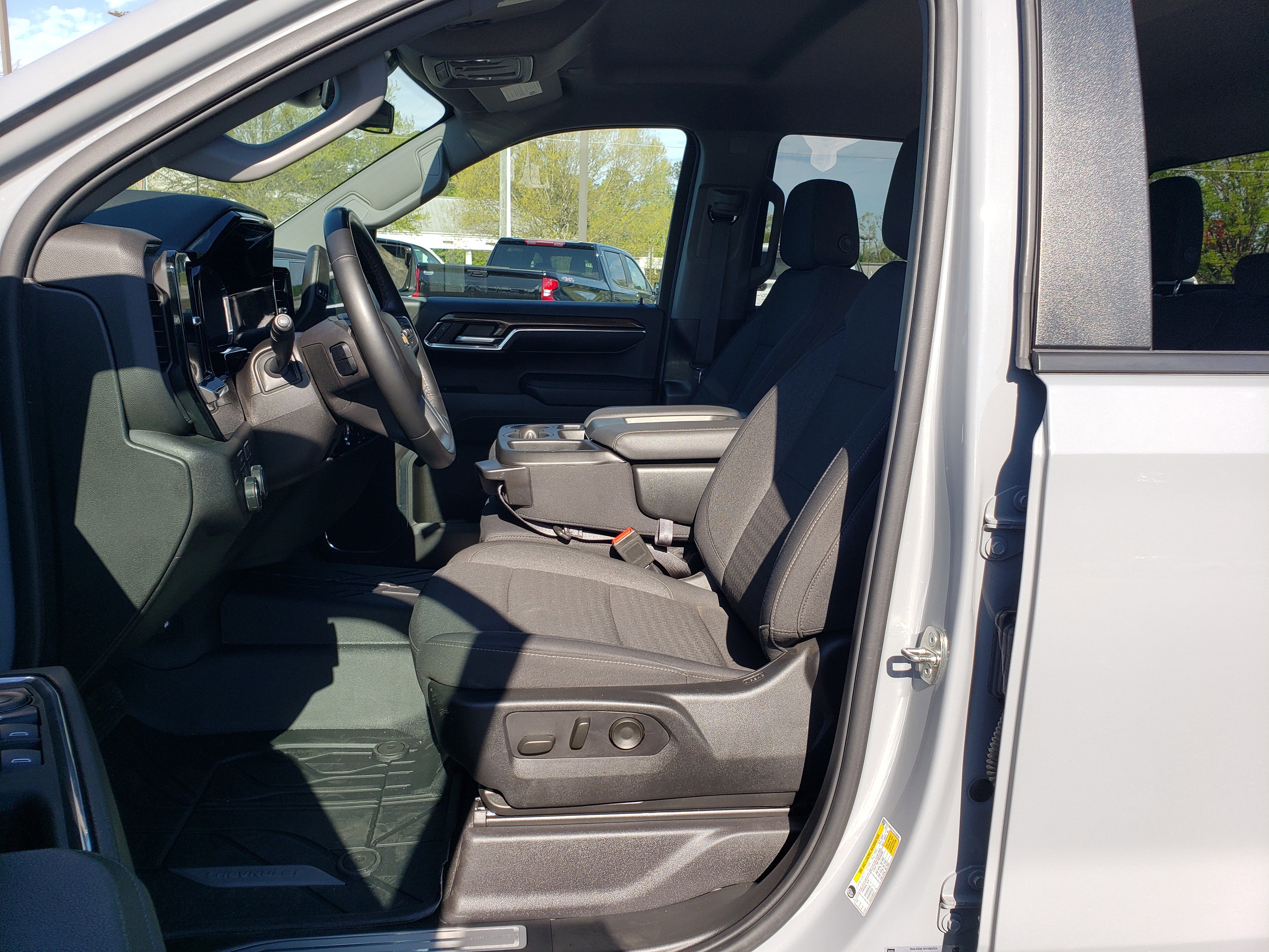 Used 2024 Chevrolet Silverado 1500 LT w/ Protection Package image 30