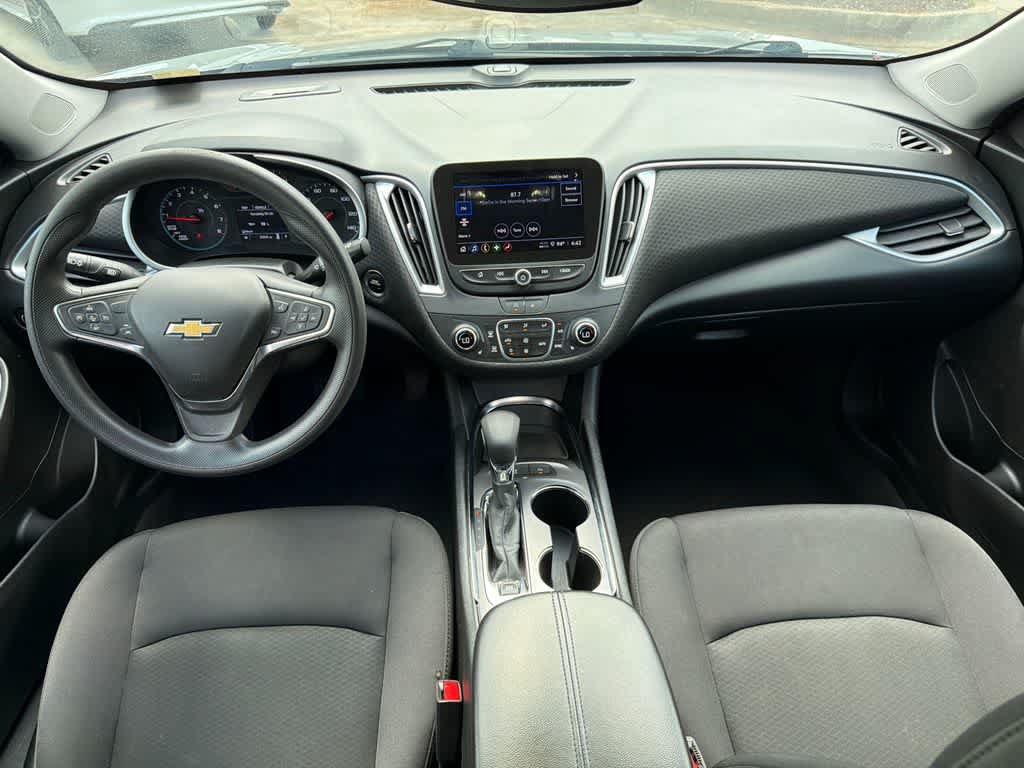Used 2024 Chevrolet Malibu LT FWD image 18
