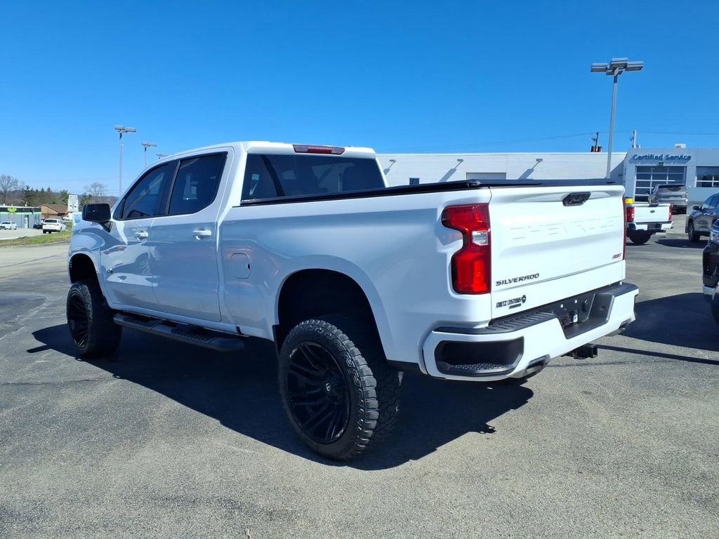Used 2023 Chevrolet Silverado 1500 RST image 3