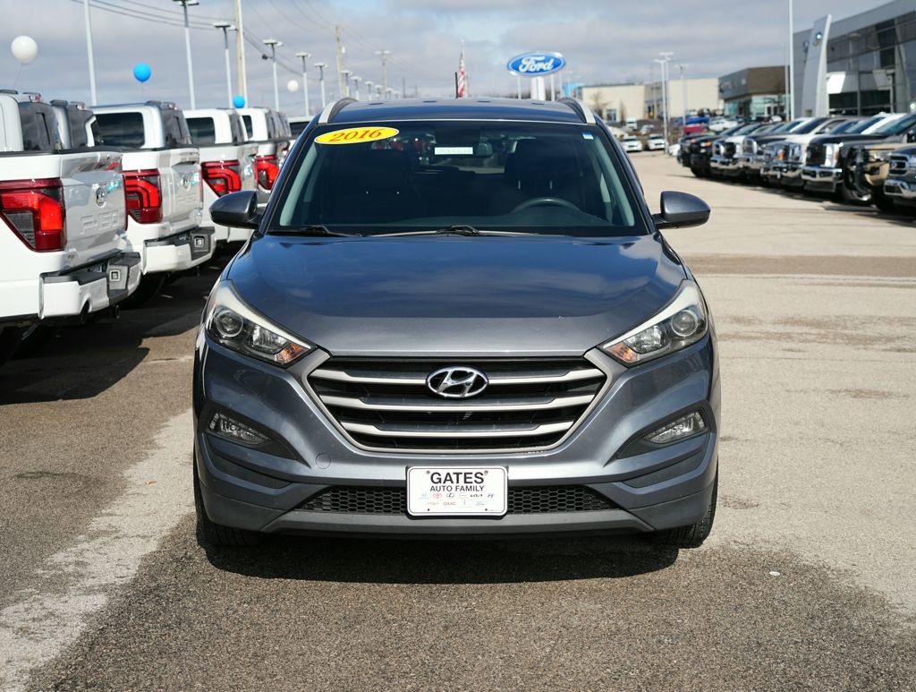 Used 2016 Hyundai Tucson SE w/ Option Group 02 image 2