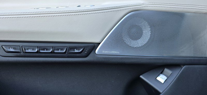 Used 2021 BMW 750i xDrive w/ Executive Package image 13