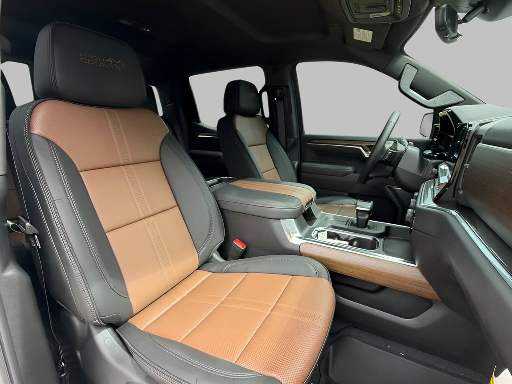 New 2026 Chevrolet Silverado 1500 High Country w/ Technology Package AWD/4WD image 12