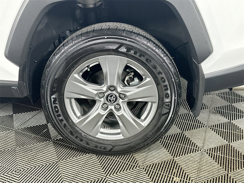 Used 2024 Toyota RAV4 XLE image 33