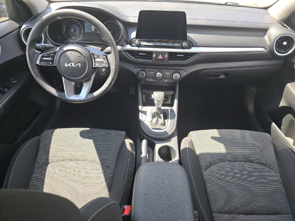Used 2023 Kia Forte LXS FWD image 17