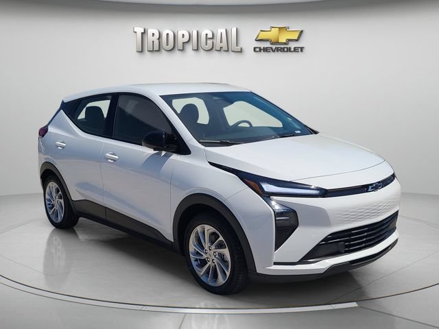 New 2027 Chevrolet Bolt LT w/ Comfort Package FWD image 4