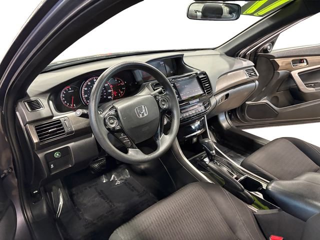 Used 2017 Honda Accord EX image 9