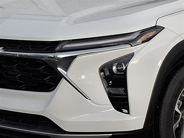 New 2026 Chevrolet Trax LT w/ LT Convenience Package FWD image 24