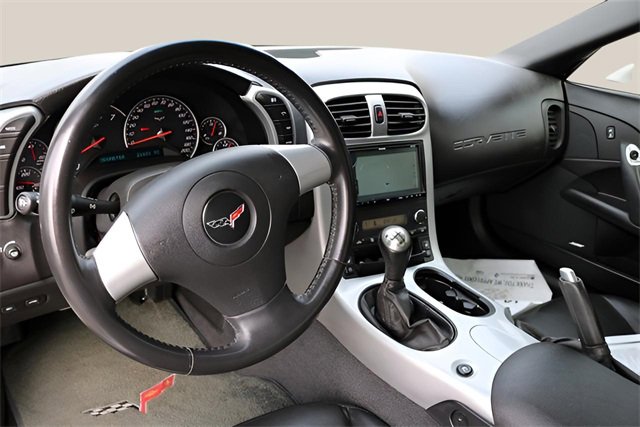 Used 2006 Chevrolet Corvette Base w/ Preferred Equipment Group image 14