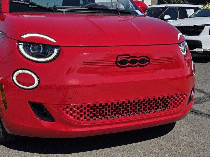 Used 2024 FIAT 500 e (RED) FWD image 8