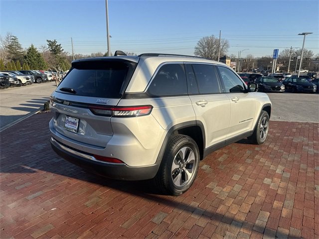 Used 2022 Jeep Grand Cherokee Limited 4xe image 36