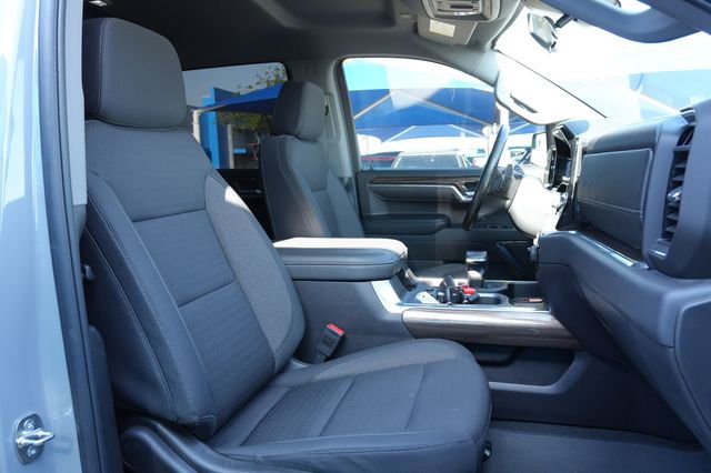 Used 2024 Chevrolet Silverado 1500 LT Trail Boss w/ Convenience Package II AWD/4WD image 10