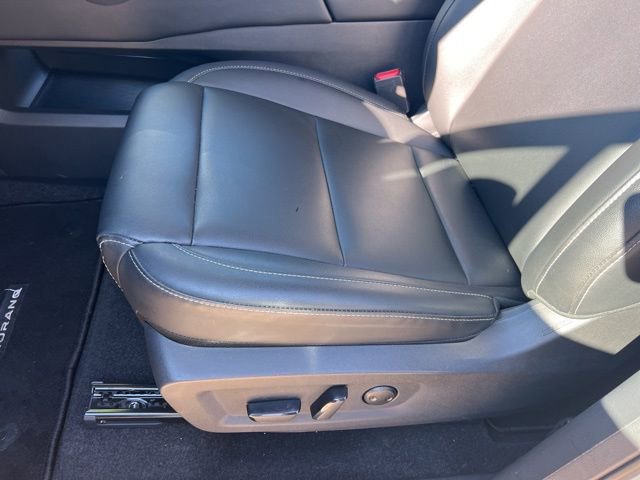 Used 2025 Nissan Murano SV image 8