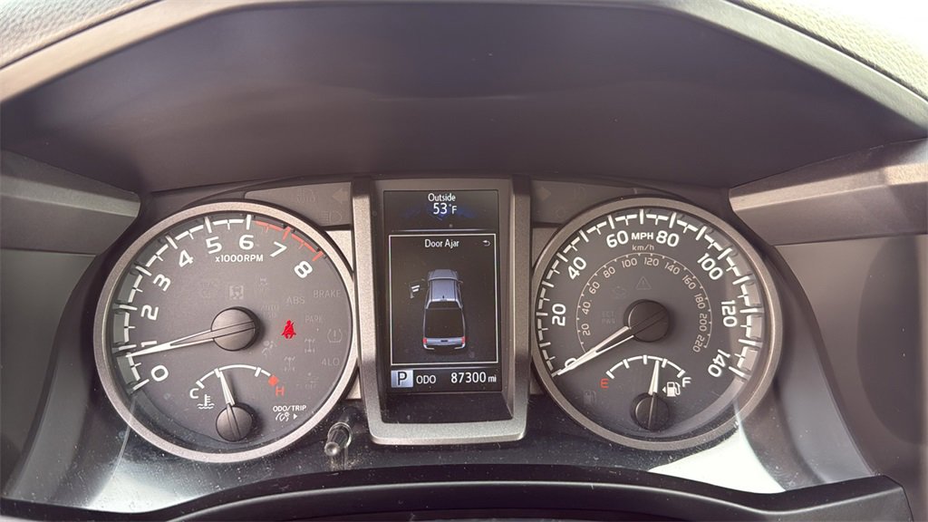 Used 2018 Toyota Tacoma TRD Sport image 20