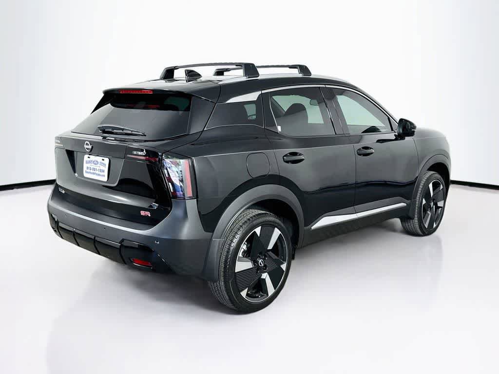 Used 2025 Nissan Kicks SR FWD image 24
