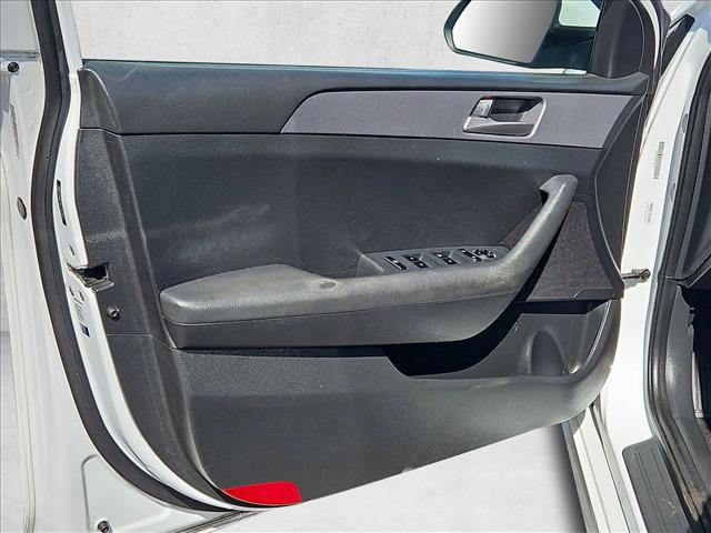 Used 2019 Hyundai Sonata SE FWD image 11