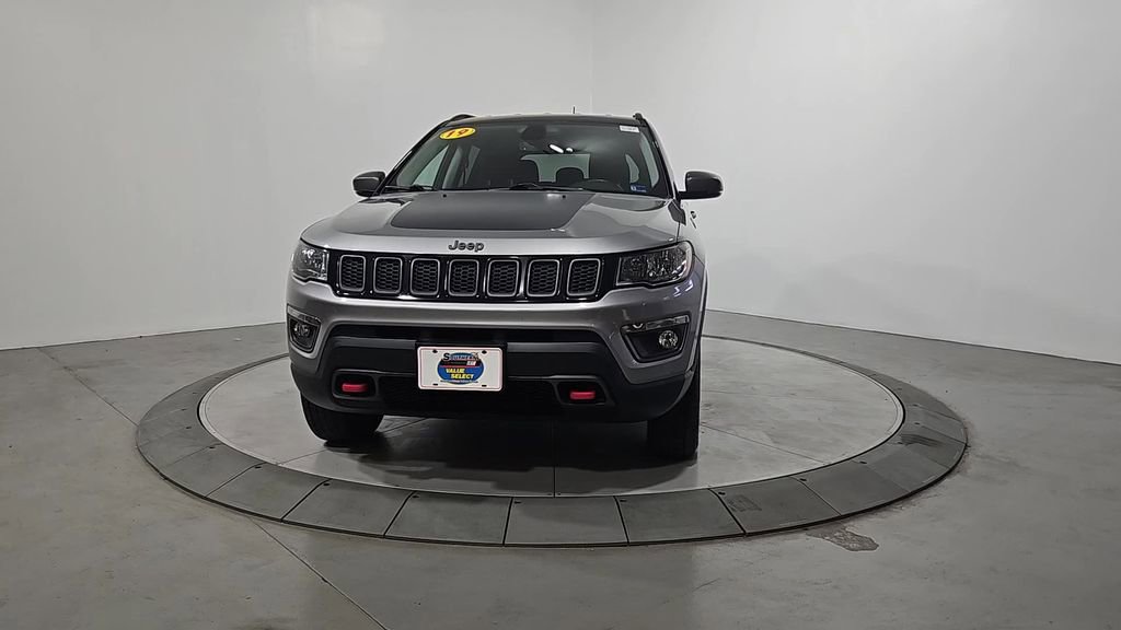 Used 2019 Jeep Compass Trailhawk w/ Cold Weather Group image 9