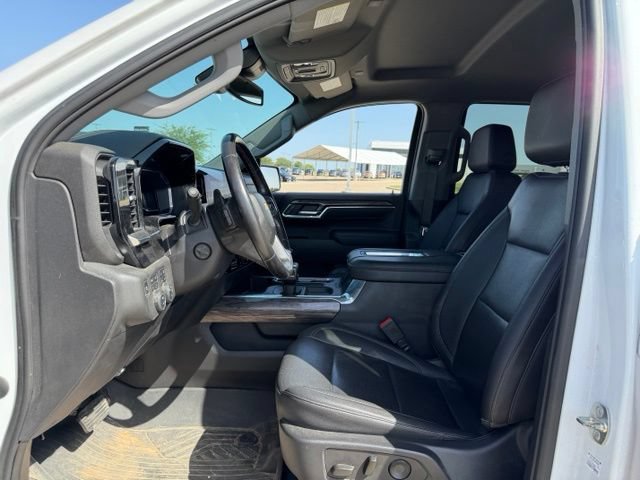 Used 2022 Chevrolet Silverado 1500 LTZ w/ LTZ Convenience Package II AWD/4WD image 13