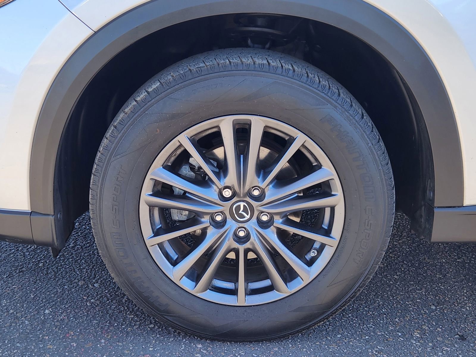 Used 2020 MAZDA CX-5 Touring image 18
