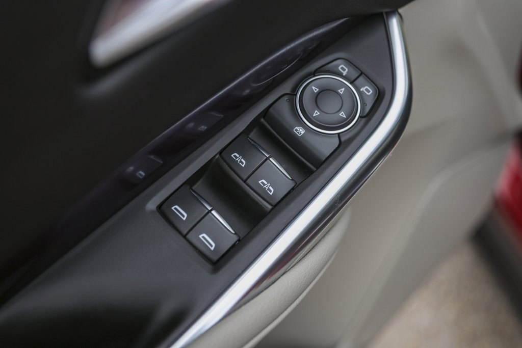 Used 2023 Cadillac XT4 Luxury w/ Driver Awareness Package image 23