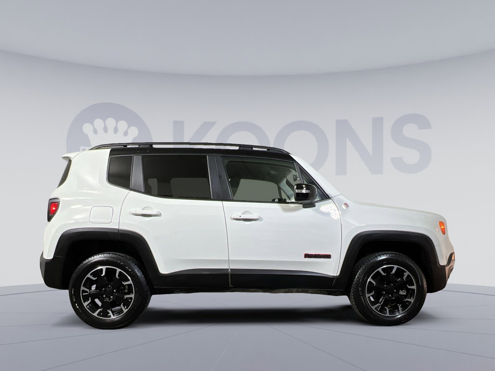 Used 2023 Jeep Renegade Trailhawk image 7