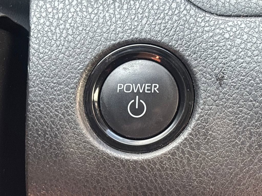 Used 2025 Toyota Camry LE image 17