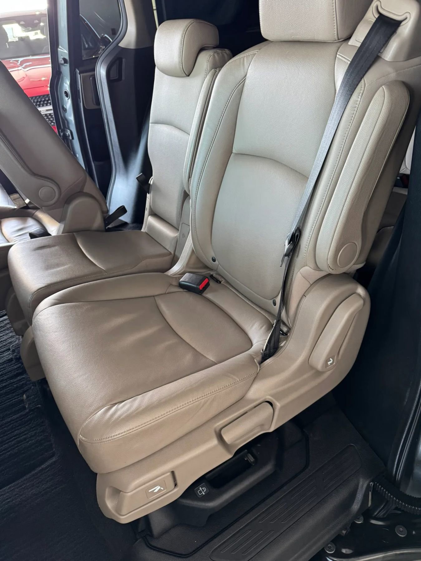 Used 2018 Honda Odyssey EX-L image 28