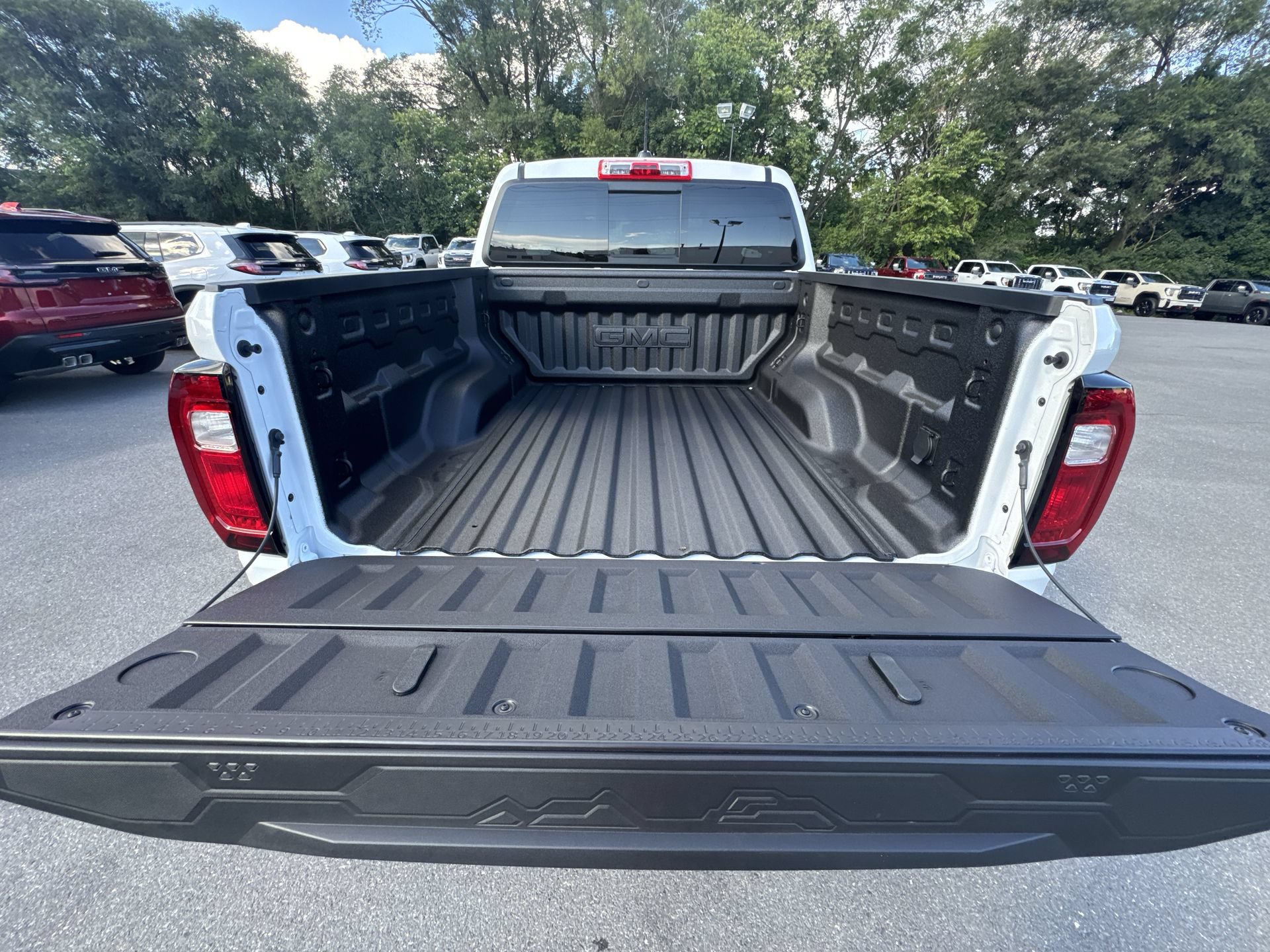 New 2026 GMC Canyon AT4 AWD/4WD image 20