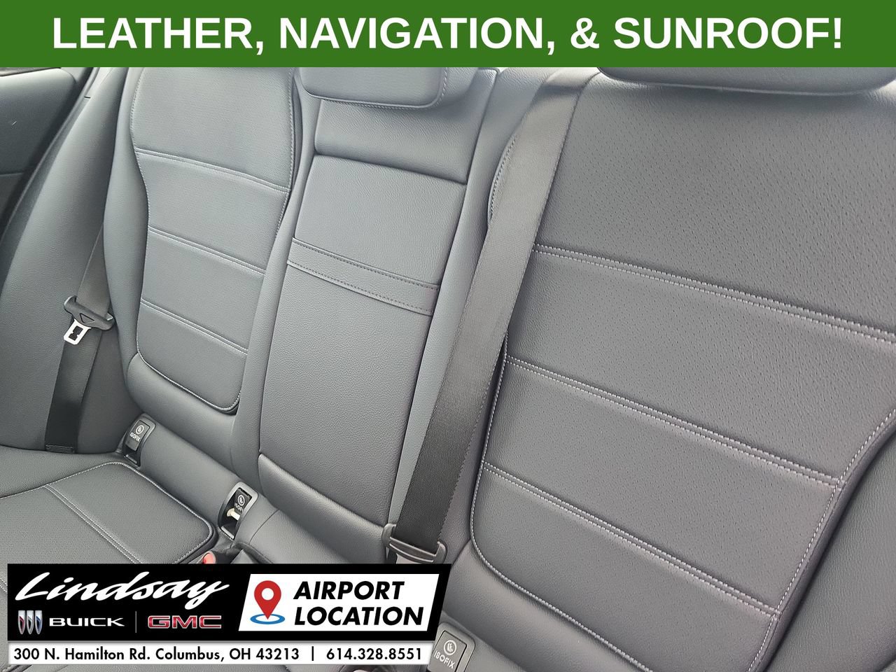 Used 2025 Mercedes-Benz C 300 4MATIC Sedan image 25
