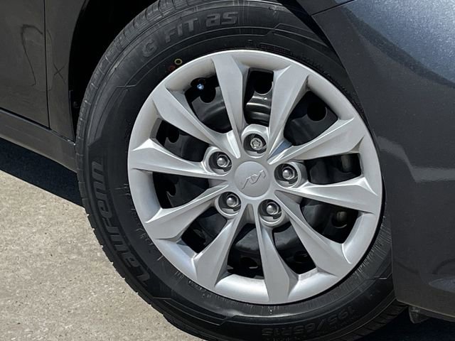 Used 2024 Kia Forte LX FWD image 9